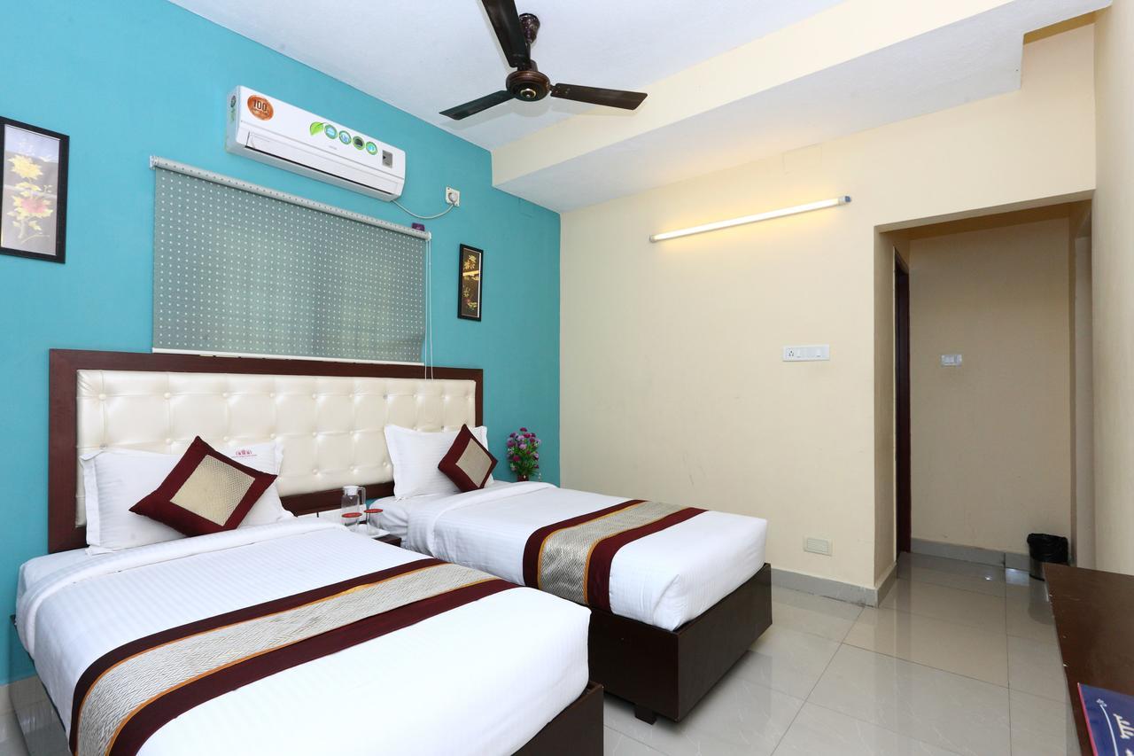 Oyo 6654 Neighbour Hotel 3*