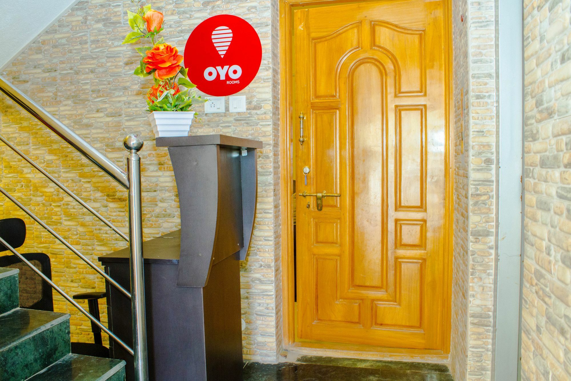 Oyo 6654 Neighbour